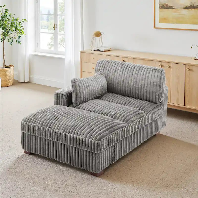 Chaise longue imbottita e morbida per interni