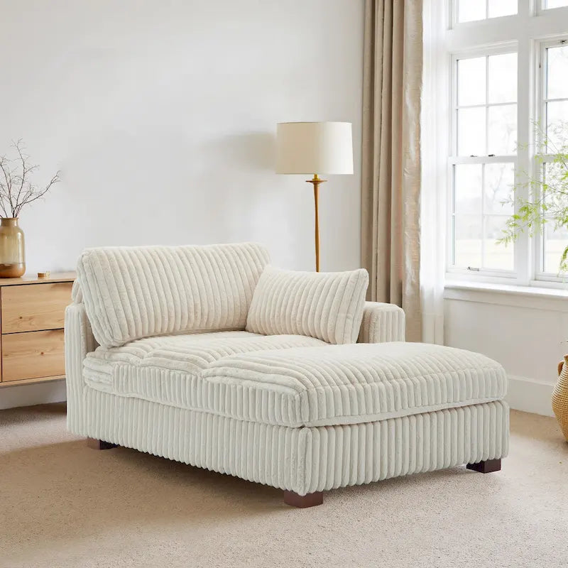 Chaise longue imbottita e morbida per interni