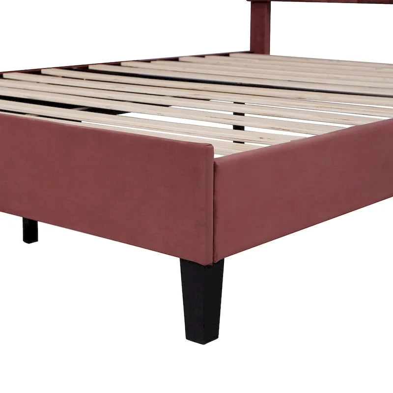 Letto a piattaforma matrimoniale con testiera floreale