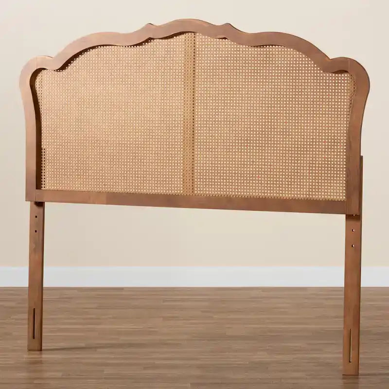 Klassisches und traditionelles Kopfteil aus Eschenholz mit Walnuss-Finish und Rattan